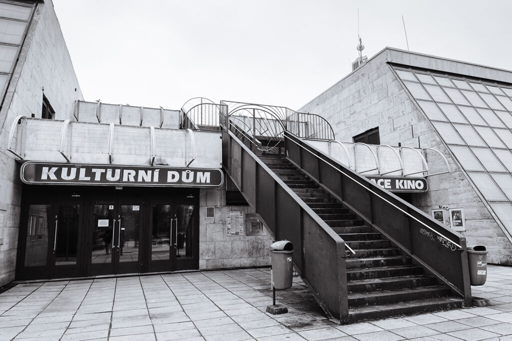 Gebäude