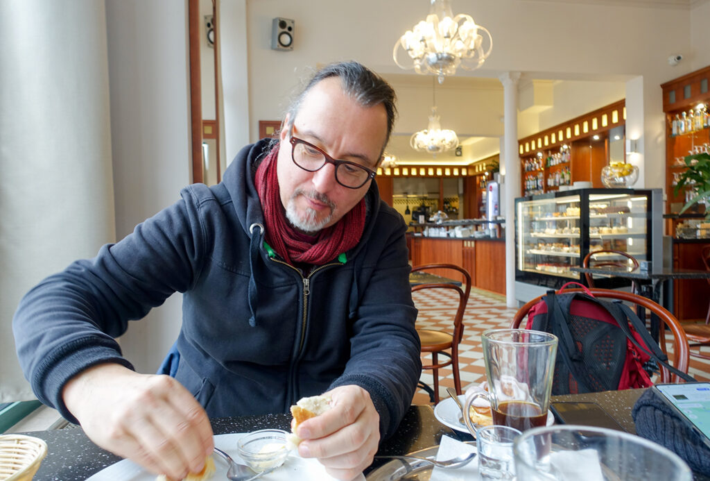 in einem Café