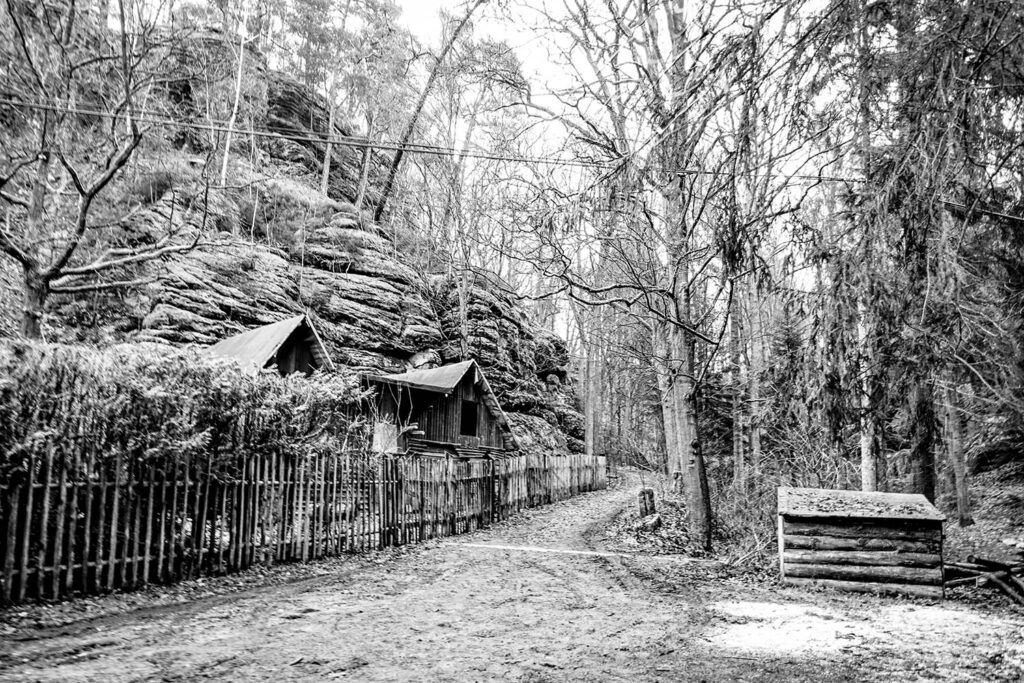Haus am Felsen