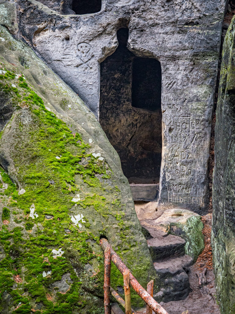 Felsenhöhle