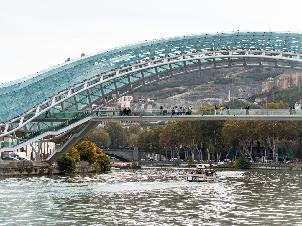 Brücke über Fluss