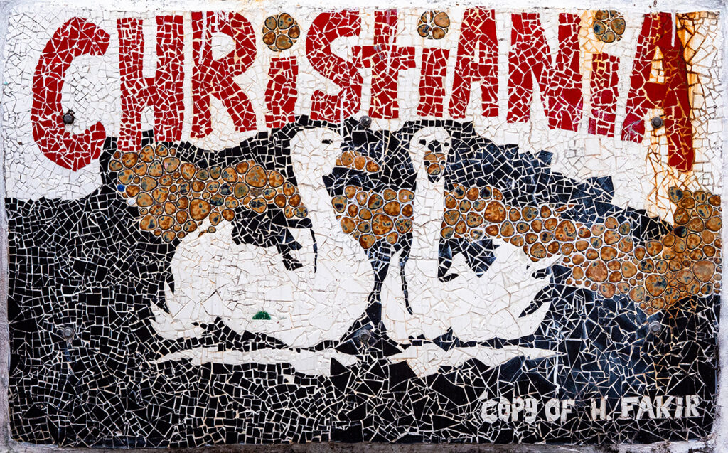 Mosaik mit Schwänen